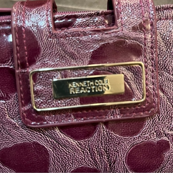 Purple Kenneth Cole Wristlet / Clutch / Wallet - Picture 2 of 5